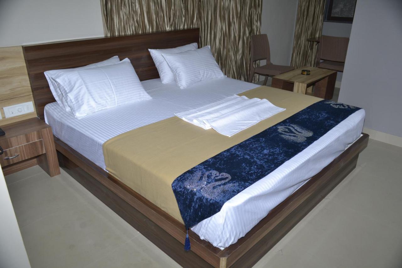 Hotel Saarang Forever Bangalore Buitenkant foto